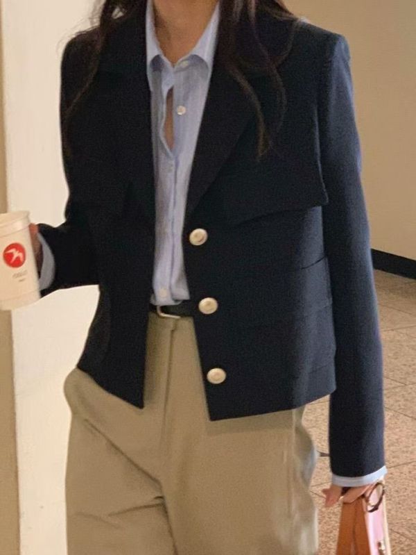 氣質挺版翻領西裝外套  奶油色系西裝短版外套 商務外套 小香風,西裝,外套,多色,西外