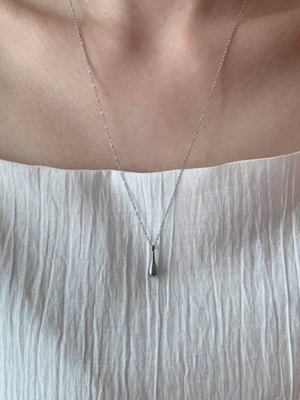 【銀語 Whisper in Silver】醫療鋼水滴項鍊 水滴項鍊,醫療鋼,細繩項鍊,長鍊