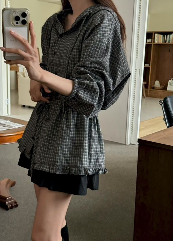 【TIZZI】鹽甜風格子連帽腰部抽繩長袖襯衫 長版上衣 格子,襯衫,罩衫,抽繩,收腰,長板,連帽襯衫