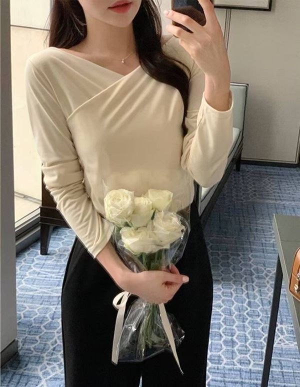 法式v領嫩q彈力長袖上衣 柔感貼身交叉設計長袖上衣  優雅風
交叉領口