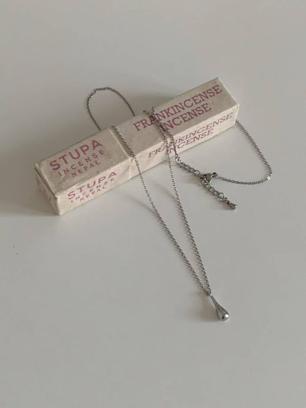 【銀語 Whisper in Silver】醫療鋼水滴項鍊 水滴項鍊,醫療鋼,細繩項鍊,長鍊