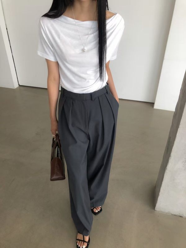 法式慵懶彈力領口垂墜感素T 短袖,上衣,日常穿搭,OL,親膚