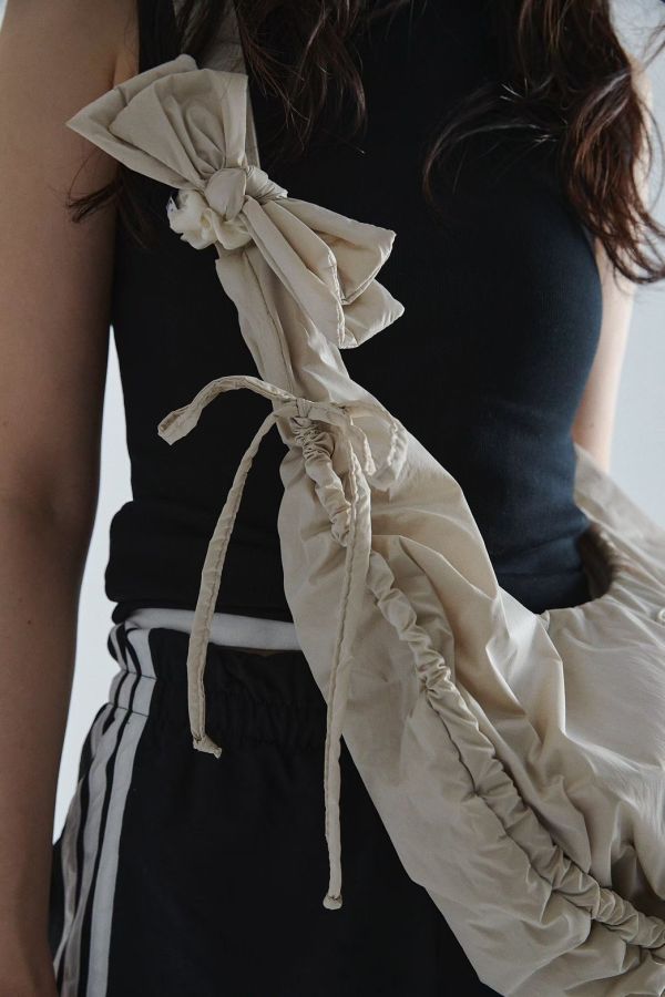 LIMELIKE 甜鹽系蝴蝶結腋下包 雲朵花結肩背包 輕量側背包 