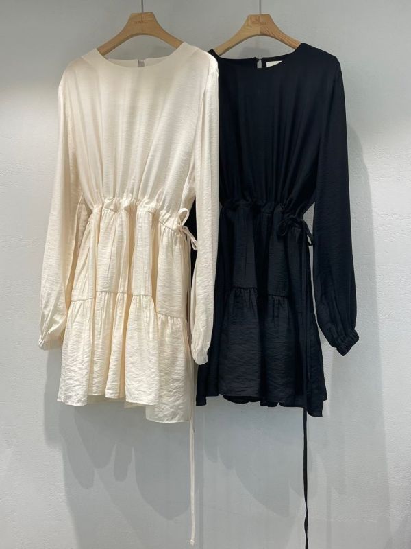 （現貨+預購）氣質甜美腰部抽繩 長袖短洋裝 洋裝,連衣裙,長袖,短版,短洋