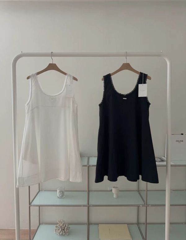 (現貨)【TIZZI】俏麗無袖短洋裝 洋裝,TIZZI,正韓,短洋裝,無袖