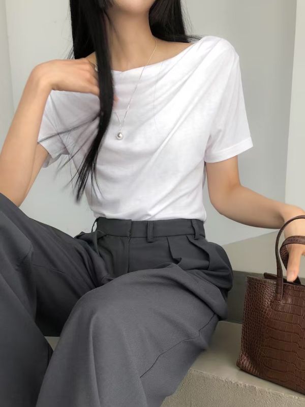 法式慵懶彈力領口垂墜感素T 短袖,上衣,日常穿搭,OL,親膚