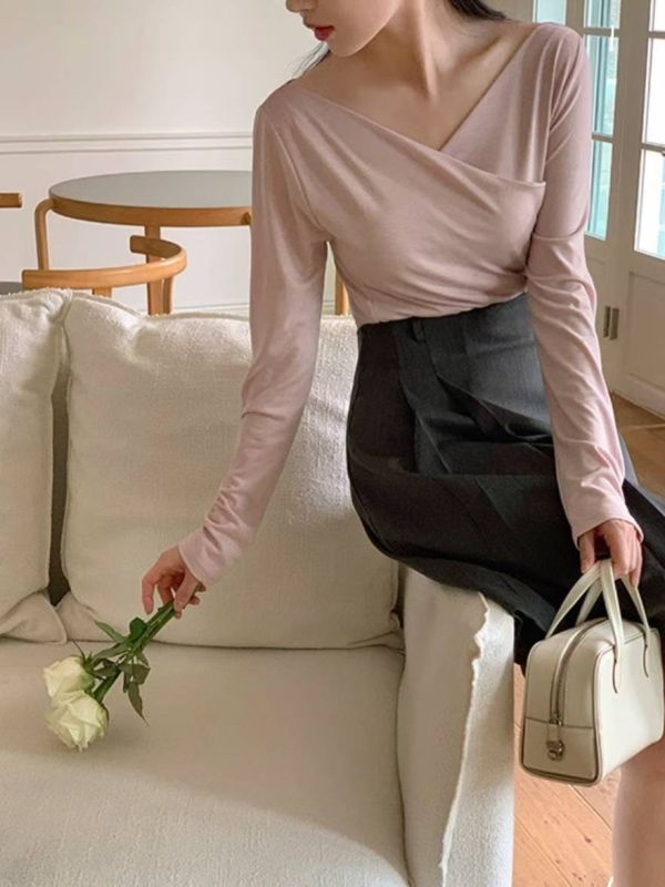 法式v領嫩q彈力長袖上衣 柔感貼身交叉設計長袖上衣  優雅風
交叉領口