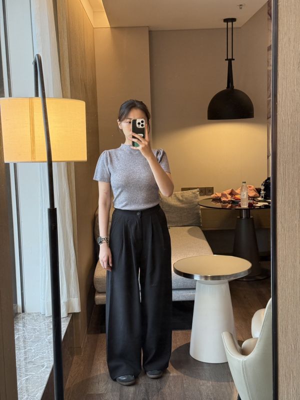 春夏質感微公主袖高領薄款針織軟糯上衣 高領,公主袖,圓弧下擺,修飾身形,短袖上衣,針織短袖