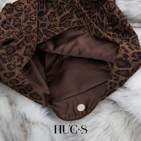 麂皮豹紋極輕量側背包 