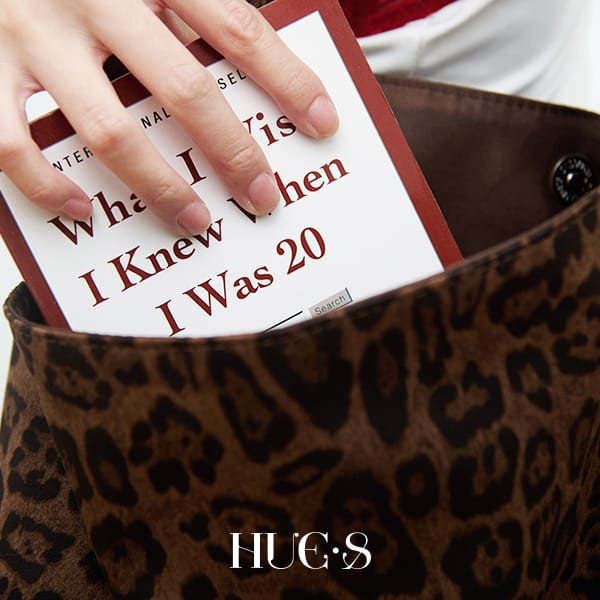 麂皮豹紋極輕量側背包 