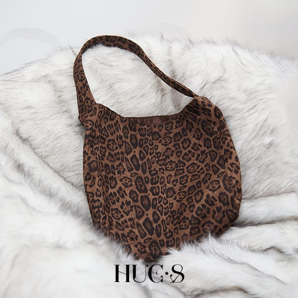 麂皮豹紋極輕量側背包 