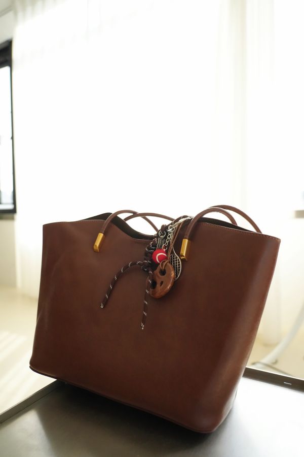 趕上班就帶她包 上班包、通勤包、手提包、肩背包、百搭包、上班族必備、時尚包包、實用包款、學生包