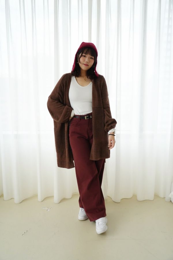 大版拼接針織外套 拼接針織外套、大版針織外套、寬鬆外套、羊毛針織外套、日系外套、設計款外套、秋冬針織、慵懶風外套、針織開衫、層次穿搭