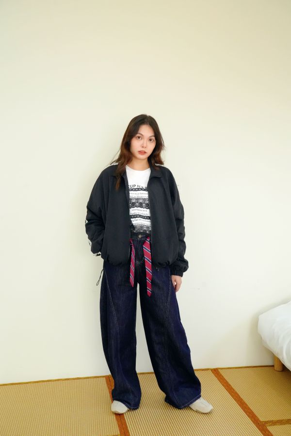 鋒芒外露彎刀褲 彎刀褲, 鋒芒褲, 街頭褲, 潮流褲, 百搭休閒褲, 個性褲款, 造型褲, 舒適褲, 男生女生褲, 時尚休閒褲