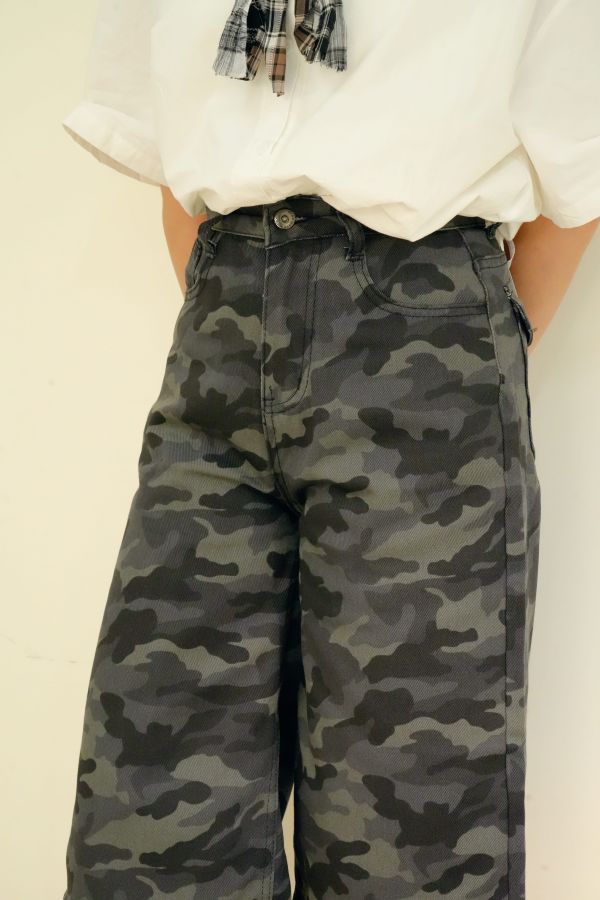 潮流迷彩七分褲 