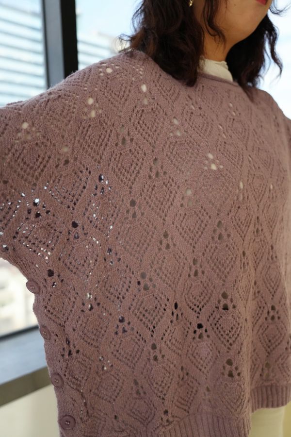 羊毛排釦側開上衣 羊毛上衣、排釦上衣、側開衩上衣、針織長袖、日系上衣、混紡針織、秋冬上衣、設計款上衣、氣質針織、百搭針織上衣