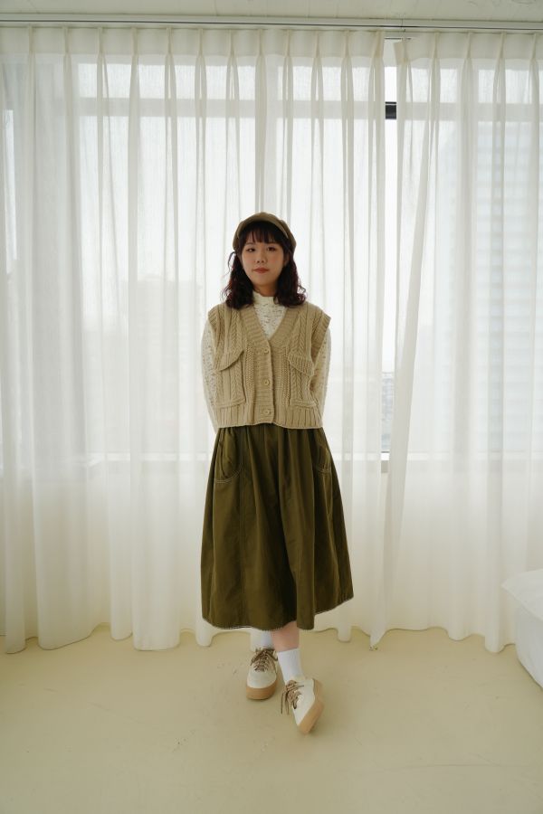 QQ寬鬆毛衣背心 毛衣背心、針織背心、日系毛衣、寬鬆毛衣背心、百搭上衣、秋冬針織、女裝背心、休閒毛衣、日系穿搭、氣質針織