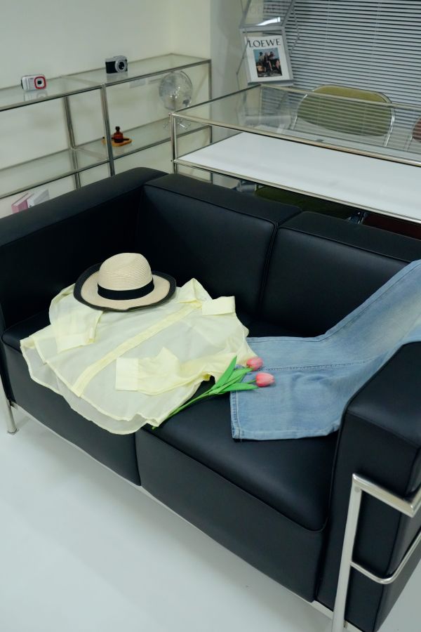 天絲微透短版襯衫 短版襯衫推薦、女生微透襯衫、夏日透氣襯衫、天絲材質上衣、氣質系短版上衣、女生通勤襯衫、短版長袖上衣女