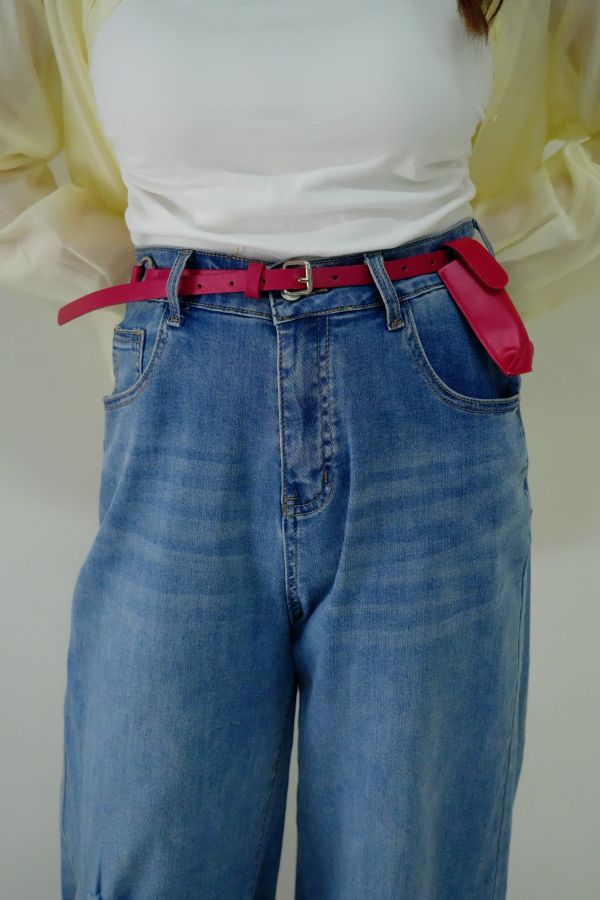 街感破洞落地褲 破洞長褲推薦、顯腿長直筒褲、寬褲破洞設計、潮感穿搭褲款、高個女孩長褲、潮流直筒褲、個性風長褲推薦