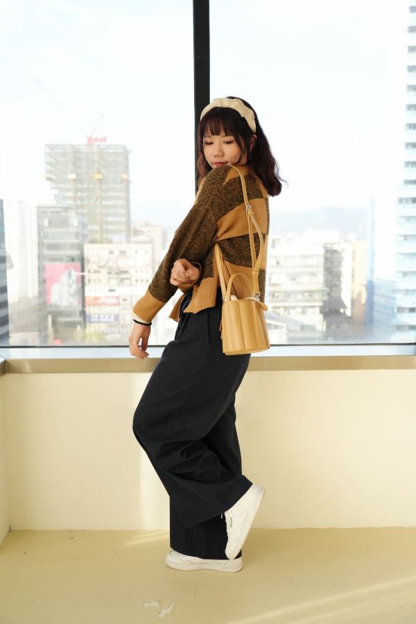 絕佳比例通勤褲 絕佳比例通勤褲、高腰通勤褲、顯瘦長褲、修身褲、秋冬長褲、百搭褲、直筒褲、女褲、通勤穿搭、職場長褲、舒適長褲、日常長褲