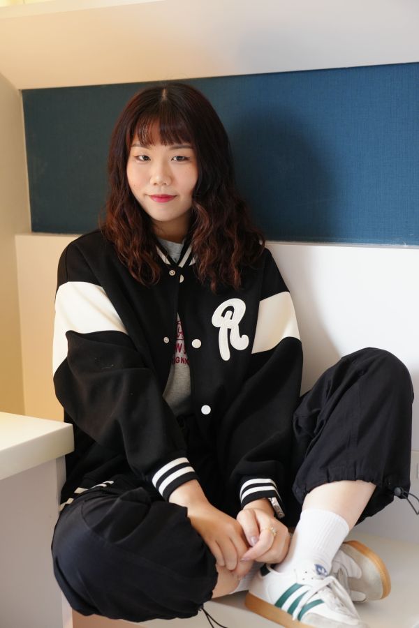 棒球服外套 棒球服外套、日系運動外套、休閒上衣、百搭外套、棉質外套、女裝外套、舒適外套、日系穿搭、撞色外套、街頭風外套