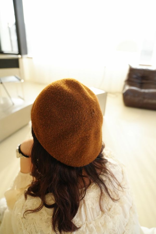 羊毛小偷帽 羊毛小偷帽、羊毛冷帽、針織冷帽、毛線帽、冬季保暖帽、街頭風帽子、韓系冷帽、短版帽、男女帽、時尚毛帽、極簡帽款、秋冬穿搭配件