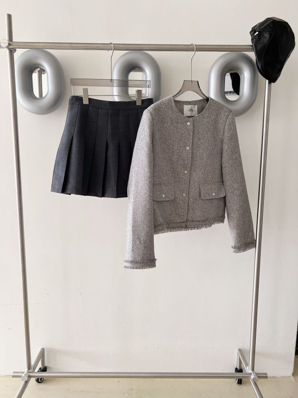 小香外套 小香外套、小香風外套、秋冬女外套、百搭外套、優雅外套、女外套、通勤外套、休閒外套、質感外套、秋冬衣櫃必備、經典外套、時尚女外套