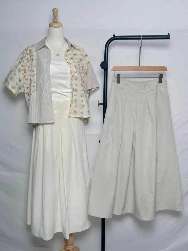 小日子摺裙 文青風裙子、氣質穿搭裙款、女生百搭長裙、溫柔風長裙、日常裙裝穿搭、高腰百褶裙、清新風摺裙、約會穿搭推薦