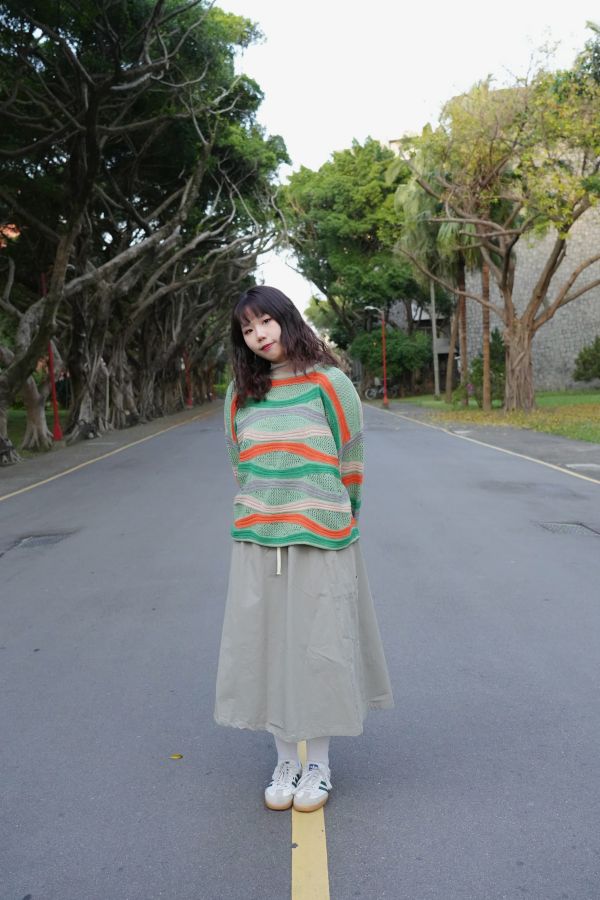 工裝大口袋抽繩裙 工裝大口袋抽繩裙、工裝裙、抽繩裙、大口袋裙、女裙、休閒裙、秋冬百搭裙、日常穿搭裙、通勤裙、寬鬆裙、街頭風裙、舒適裙