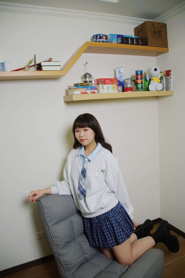 繽紛馬卡龍假兩件大學T 