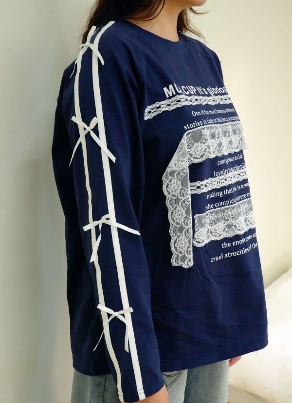 溫柔日常蕾絲拼色長袖 蕾絲拼色上衣, 長袖上衣, 百搭長袖, 女生長袖, 甜美上衣, 優雅上衣, 日常上衣, 氣質上衣, 舒適上衣, 文青長袖