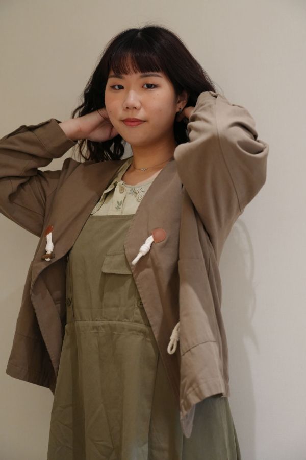 純棉牛角釦外套 純棉牛角釦外套、牛角釦外套、純棉外套、秋冬女外套、百搭外套、休閒外套、女外套、通勤外套、日常外套、秋冬經典外套、復古外套、舒適外套