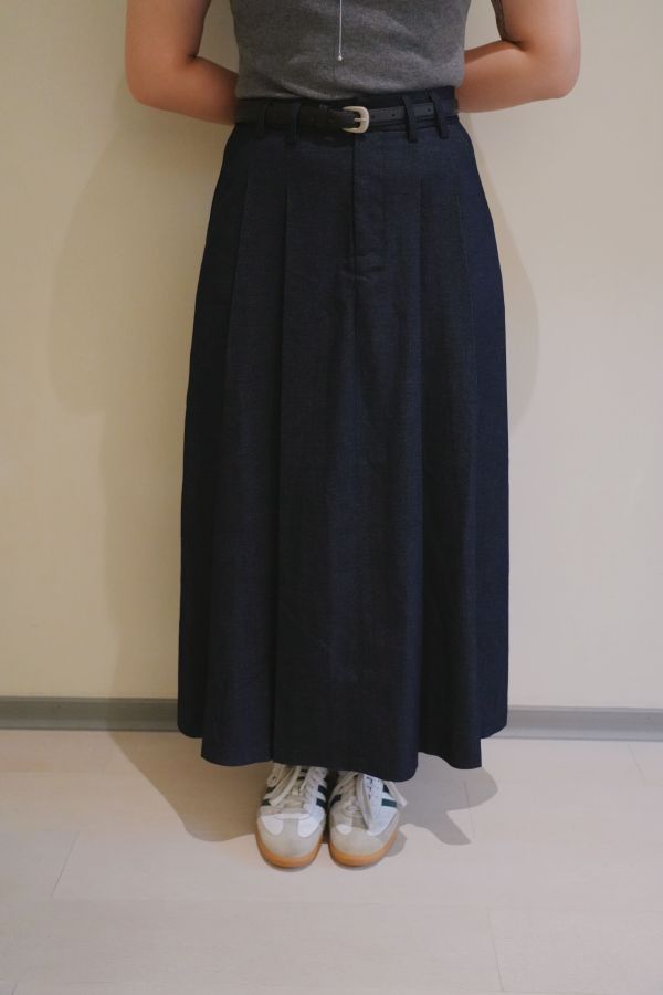 溫柔婉約壓摺長裙 壓摺長裙、日系長裙、百搭長裙、氣質裙、長裙女裝、日系穿搭、秋冬長裙、輕盈長裙、彈性長裙、婉約裙款