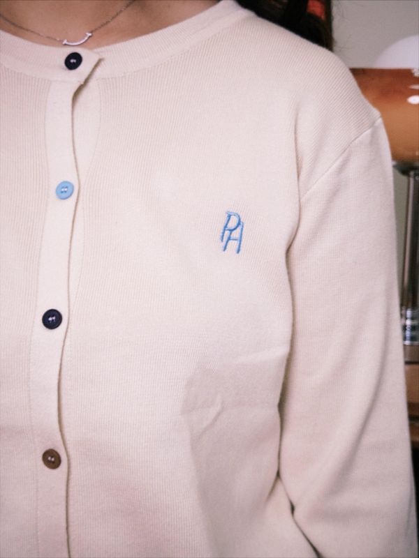 藏肉瘦瘦針織外套 