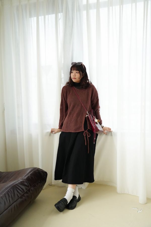 日系綁帶針織上衣 綁帶針織上衣、日系毛衣、針織毛衣上衣、氣質上衣、百搭針織、秋冬針織、女裝針織、日系穿搭、舒適毛衣、優雅針織