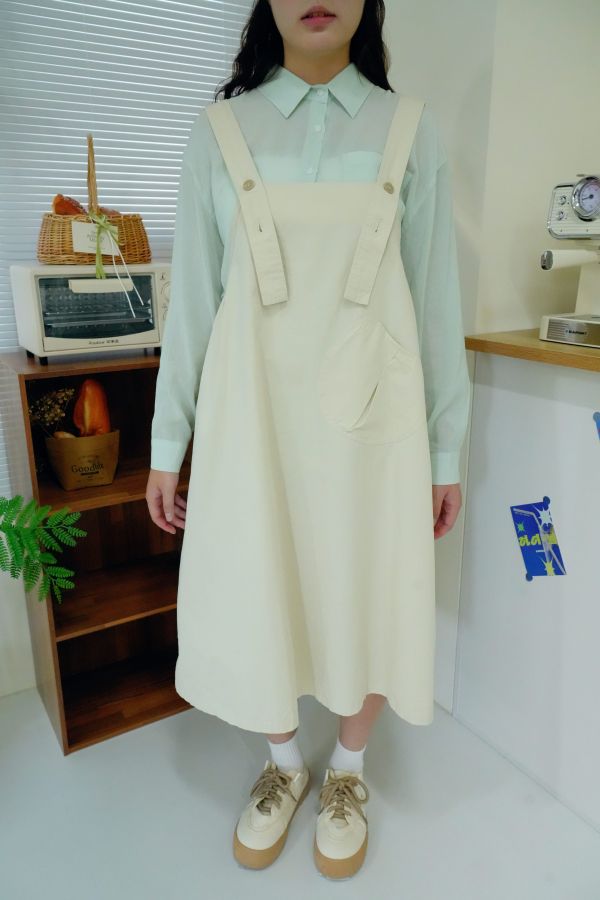 夏日午後純棉吊帶裙 文青吊帶裙、日系女裝、夏日穿搭推薦、森林系穿搭、女裝吊帶裙