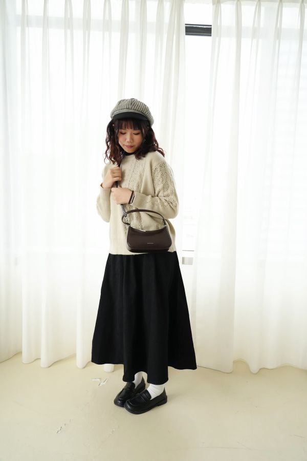 腋下斜挎包 腋下包、斜挎包、牛皮小包、日系手提包、百搭包款、休閒斜背包、質感小包、女裝包、通勤包、日系包款