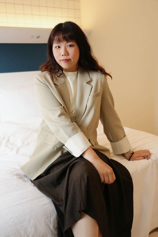 蝴蝶結西裝外套 蝴蝶結西裝外套、西裝外套、秋冬外套、優雅上衣、職場穿搭、女裝外套、百搭外套、時尚西裝、通勤外套、修身西裝、蝴蝶結上衣、質感外套