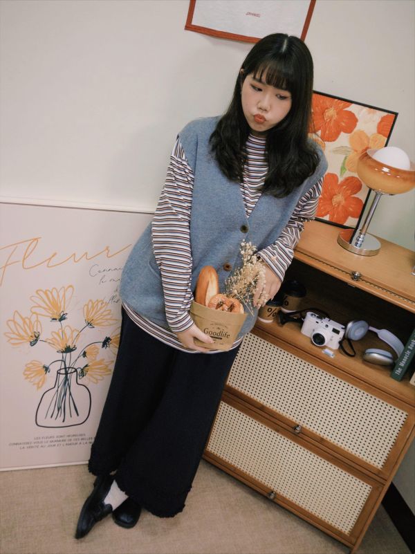 輕柔彈彈條紋Ｔ 