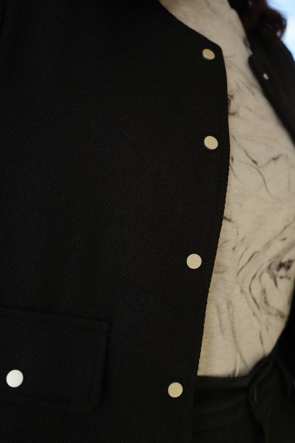 小香外套 小香外套、小香風外套、秋冬女外套、百搭外套、優雅外套、女外套、通勤外套、休閒外套、質感外套、秋冬衣櫃必備、經典外套、時尚女外套