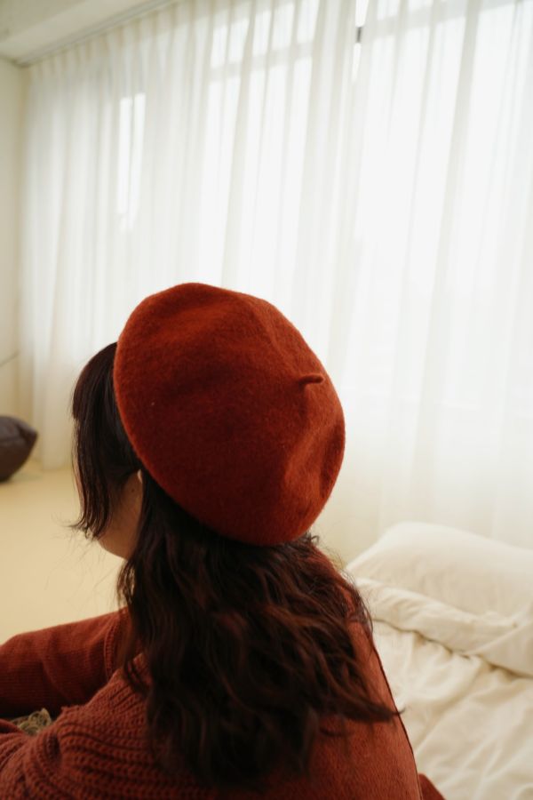 羊毛貝蕾帽 羊毛貝蕾帽、法式貝蕾帽、保暖貝蕾帽、秋冬帽子、羊毛帽、時尚帽、文青帽、法式穿搭、百搭貝蕾帽、女士帽、優雅帽款、羊毛配件