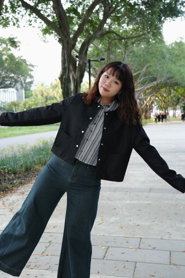 圓領韓系外套 韓系外套、圓領外套、短版外套、韓系穿搭、氣質外套、百搭上衣、秋冬外套、極簡風服飾、女裝外套、韓系時尚