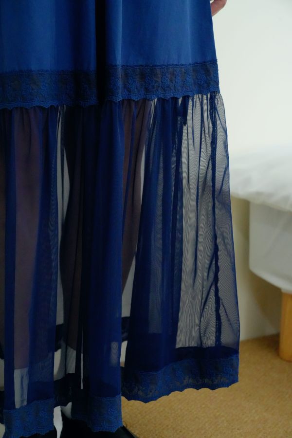 透紗繡花長裙 刺繡長裙、透紗裙子、氣質長裙、日系女裝、飄逸長裙推薦、夏季長裙子、約會穿搭女裝