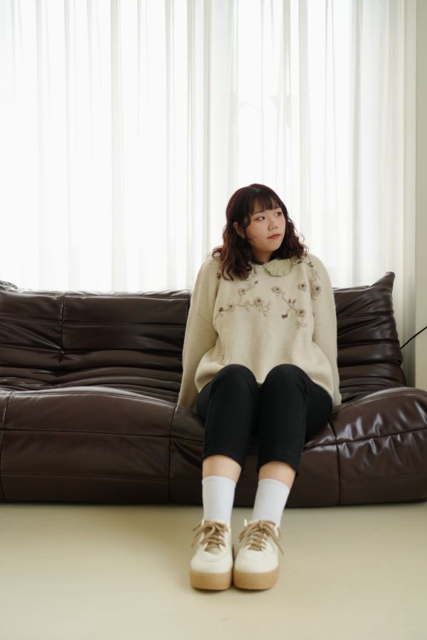 立體花花毛衣 立體花毛衣、日系針織、花朵毛衣、甜美毛衣、保暖針織、百搭上衣、秋冬毛衣、女裝針織、氣質毛衣、休閒毛衣