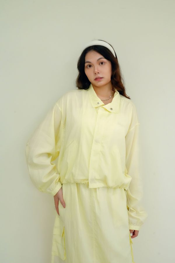 天絲抽繩防曬套裝 天絲防曬套裝、抽繩防曬服、夏季防曬服裝、天絲休閒套裝、防曬機能服、舒適防曬套裝、女生防曬服推薦、戶外防曬服