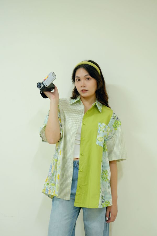 長款拼拼襯衫 拼接長版襯衫、女生文青襯衫推薦、撞色設計襯衫、長版罩衫穿搭、不挑身形襯衫、層次感穿搭單品、文青風長襯衫