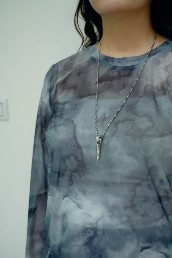 灰霧煙光防曬罩衫 防曬罩衫推薦、女生輕薄罩衫、多層次穿搭罩衫、夏季防曬單品