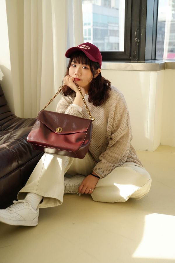 古早紅茶郵差包 郵差包、古早紅茶包、日系包款、復古手提包、肩背包、百搭小包、通勤包、日系休閒包、女裝包、質感包