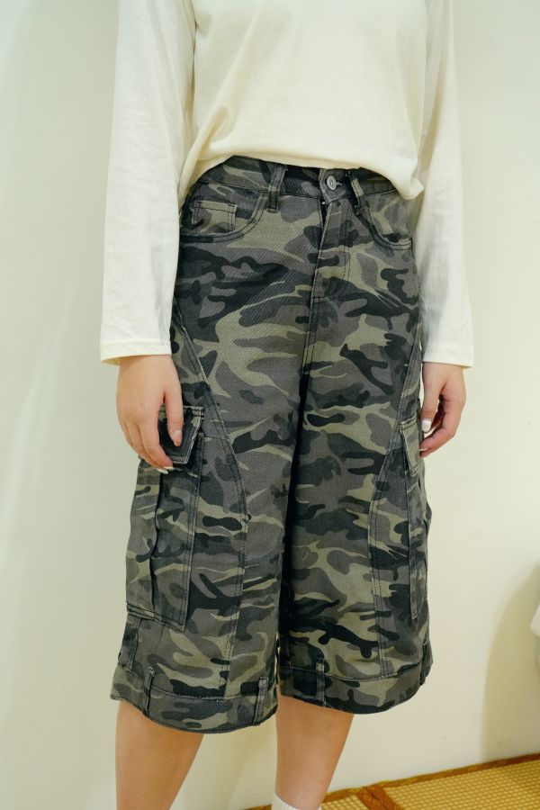 日常迷彩風七分褲 迷彩七分褲, 迷彩褲, 七分褲男, 七分褲女, 休閒七分褲, 軍風迷彩褲, 迷彩休閒褲, 七分褲, 日常穿搭褲款, 透氣七分褲