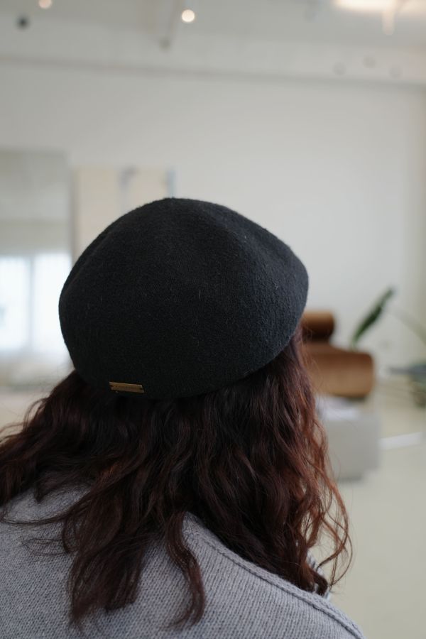 羊毛小偷帽 羊毛小偷帽、羊毛冷帽、針織冷帽、毛線帽、冬季保暖帽、街頭風帽子、韓系冷帽、短版帽、男女帽、時尚毛帽、極簡帽款、秋冬穿搭配件